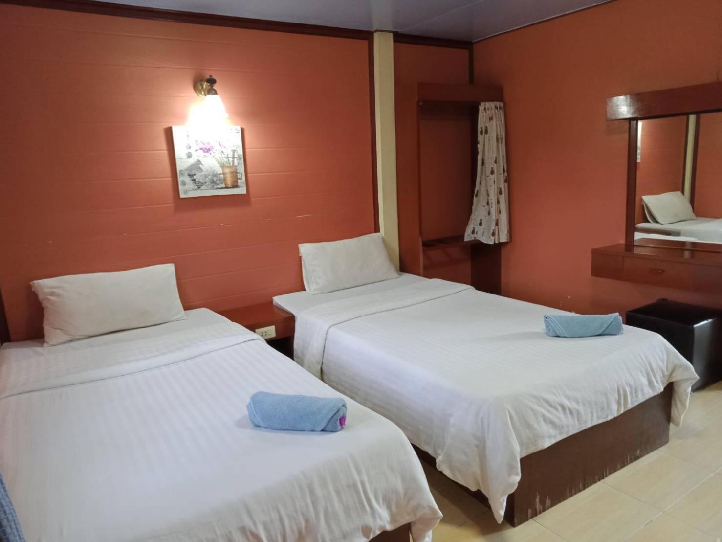 ホテル Haad Somboon House バンサパン エクステリア 写真