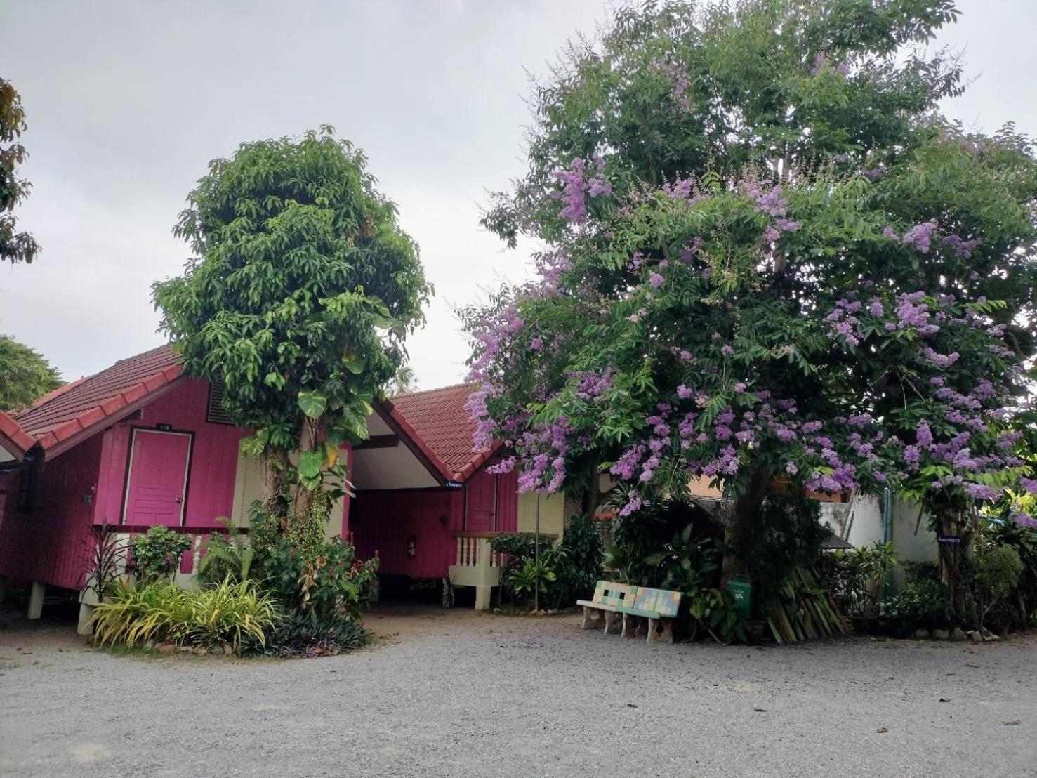 ホテル Haad Somboon House バンサパン エクステリア 写真
