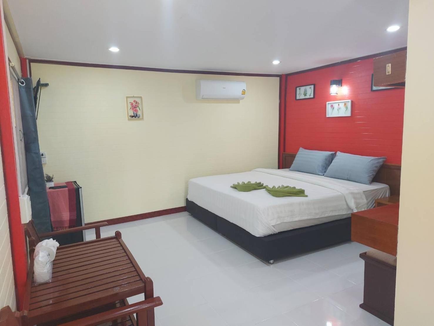 ホテル Haad Somboon House バンサパン エクステリア 写真