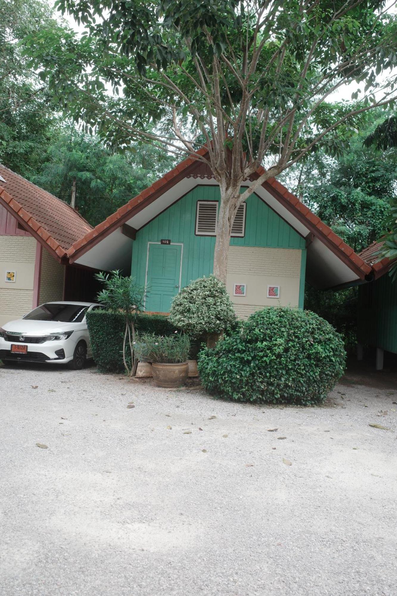 ホテル Haad Somboon House バンサパン エクステリア 写真