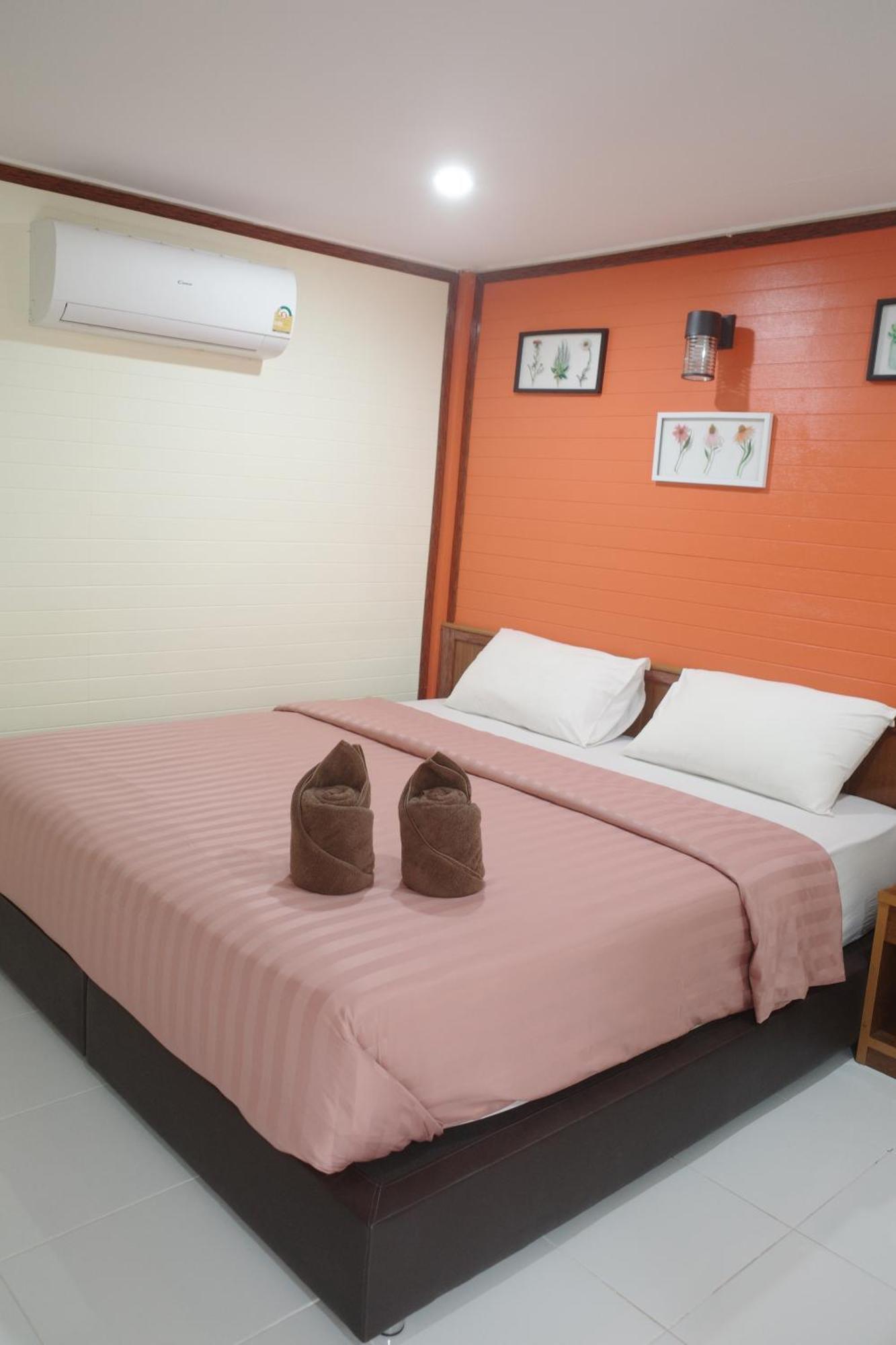 ホテル Haad Somboon House バンサパン エクステリア 写真