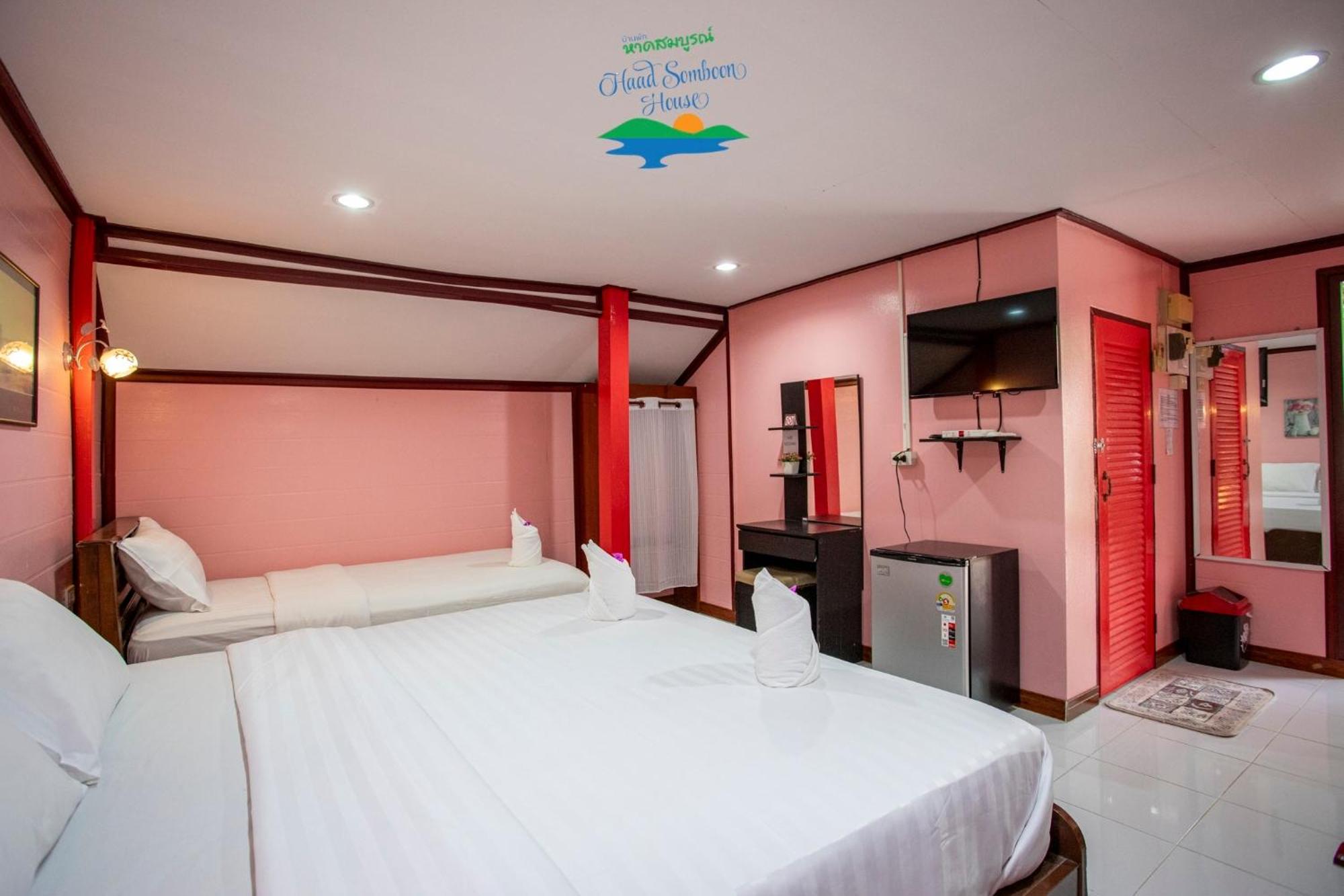ホテル Haad Somboon House バンサパン エクステリア 写真