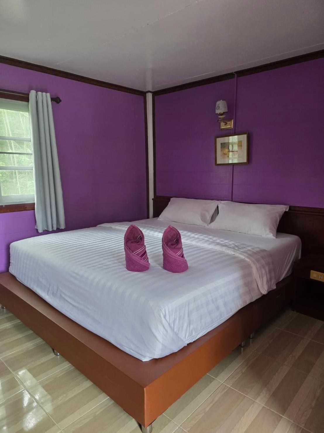 ホテル Haad Somboon House バンサパン エクステリア 写真