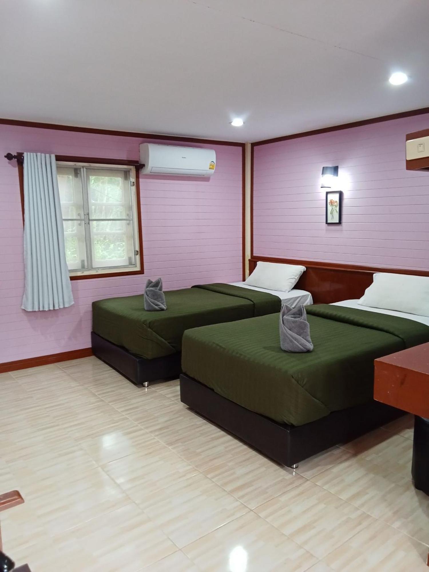 ホテル Haad Somboon House バンサパン エクステリア 写真