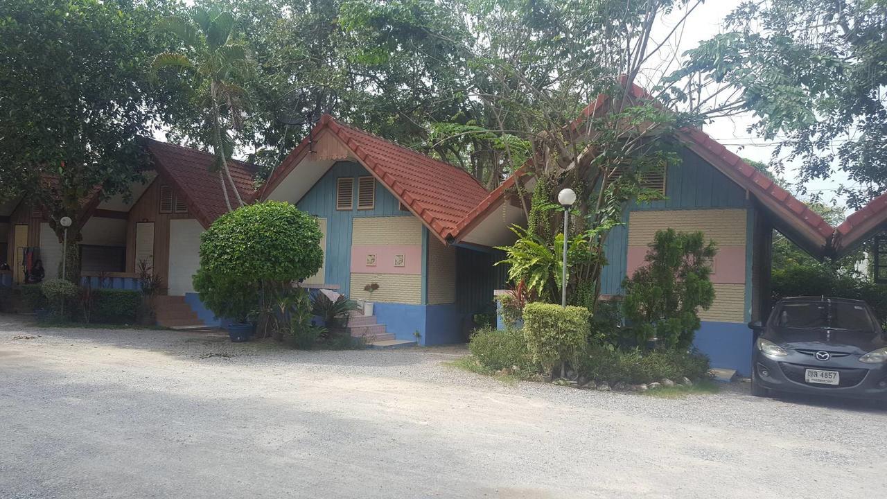 ホテル Haad Somboon House バンサパン エクステリア 写真