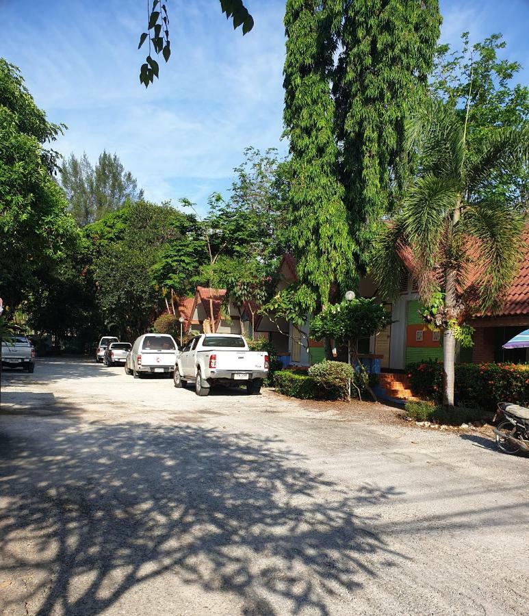 ホテル Haad Somboon House バンサパン エクステリア 写真